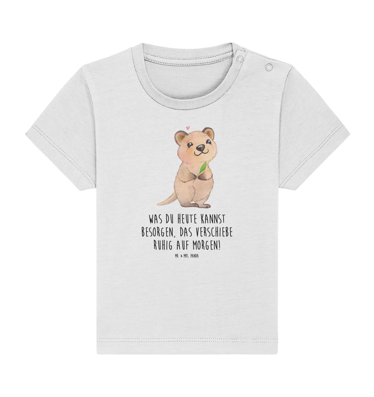 Organic Baby Shirt Quokka Happy Baby Jerseyshirt, Kinder Oberteil, Baby Kurzarmshirt, Kleinkind Shirt, Baumwolle Baby Shirt, Kleinkind T-Shirt, Baby T-Shirt, Bio Baby T-Shirt, Bio Baby Shirt, Öko Baby T-Shirt, Bio T-Shirt, T-Shirt Baby, Organic Baby T-Shirt, Kinder Shirt, Kinder T-Shirt, Kinder Top, Bio Babyshirt, Baby Baumwollshirt, Baby Bio Shirt, Babyshirt, Baby Shirt, Organic Baby Shirt, Baby Oberteil, Baby Top, Lustige Sprüche, Gute Laune, Tiermotive, Tiere, Lustiger Spruch, Niedliches Tier, Aufschieberitis, Dinge Erledigen, Quokka, Verschieben