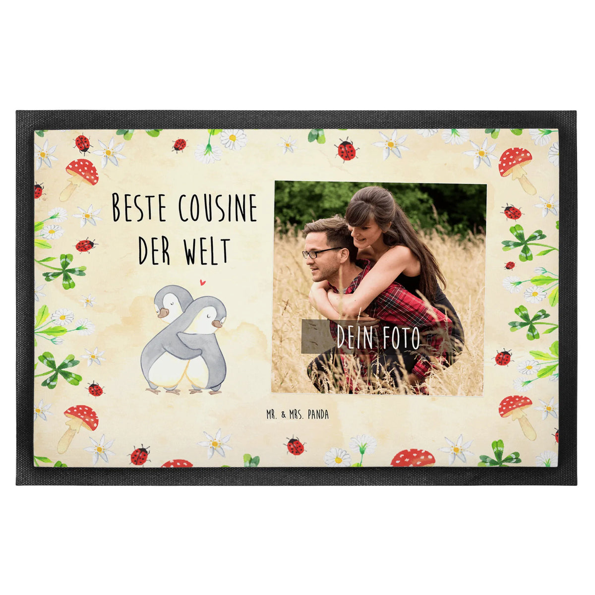 Personalisierte Foto Fußmatte Pinguin Beste Cousine der Welt Fußmatte mit Foto Druck, Foto Fußabtreter, Fußmatte mit Bild, Schmutzfangmatte mit Foto, Fußmatte mit Foto, Fotomatte personalisiert, Türmatte mit Bild, Personalisierte Fußmatte mit Foto, Foto Türmatte, Fußmatte mit eigenem Foto, Türmatte mit Foto, Fotofußmatte, Fußmatte mit eigenem Bild, Fußmatte Bild, Fußmatte Foto, Schmutzmatte mit Foto, Bild auf Fußmatte, Fußmatte mit Fotodruck, Fotomatte, Personalisierte Foto Fußmatte, Foto Fußmatte, Fußmatte eigenes Foto, Fußabtreter mit Foto, Geschenktipp, Geburtstagsgeschenk, Schenken, Geschenkidee, Freude machen, Geburtstag, Dankeschön, Danke, Mitbringsel, für, Geschenk, Bedanken, Cousinchen, Kusine, Familie, Cousine, Cousin, Tochter von Onkel, Kousine, Verwandtschaft, Tochter von Tante