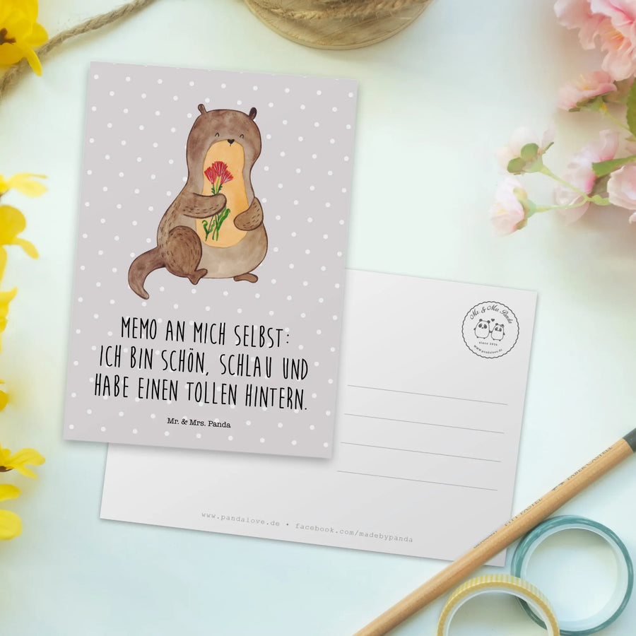 Postkarte Otter Blumenstrauß