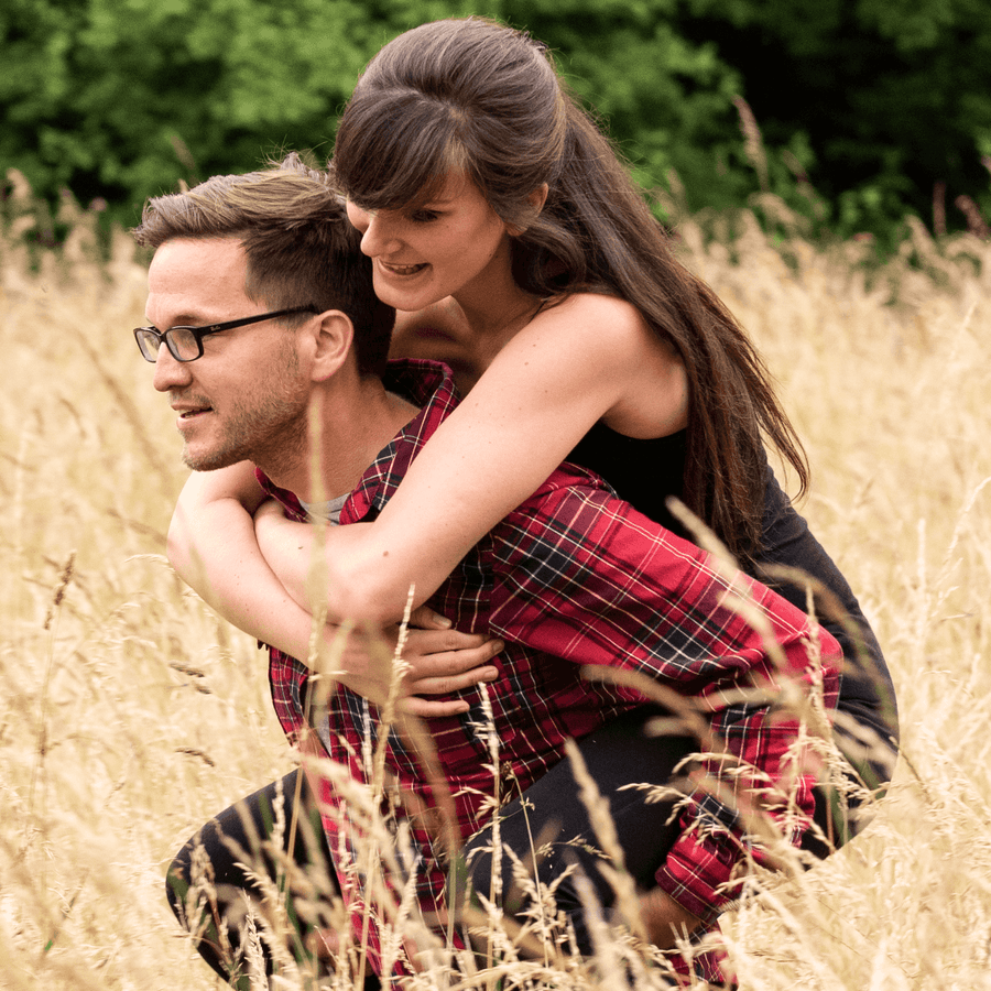 Gestatten: Nora & Tobias